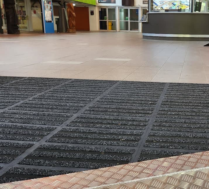 Auckland Council Otara Pool & Leisure Centre - Gallery Image 1